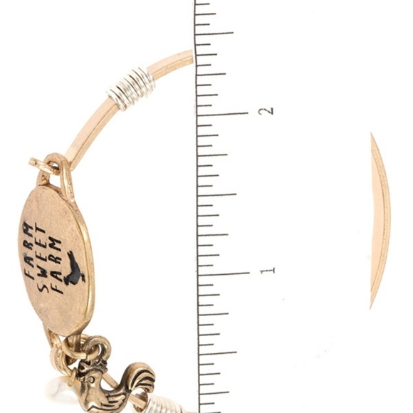 🆕"Live in the Moment" etched disk bangle bracelet - Picture 4 of 4